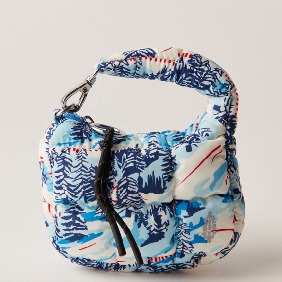 Free People Handbags - NWT Free People x FP Movement Quilted Printed Micro Pouch